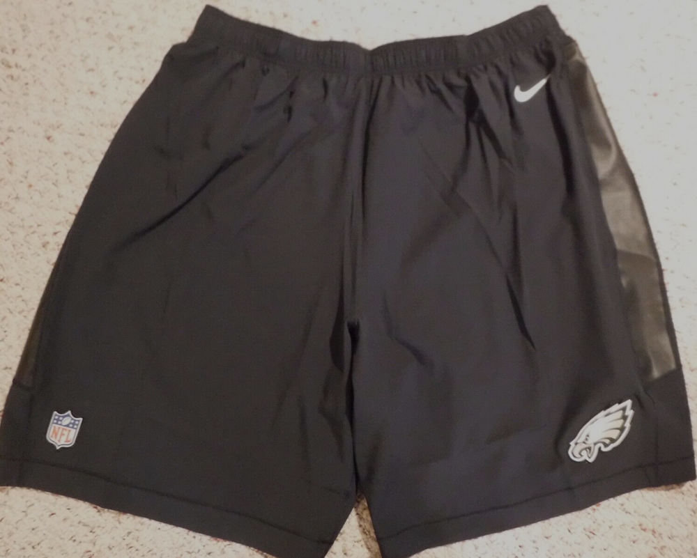 NIKE PHILADELPHIA EAGLES  NFL WORKOUT SHORTS SIZE 4XL EAGLES TEAM ISSUE SHORTS
