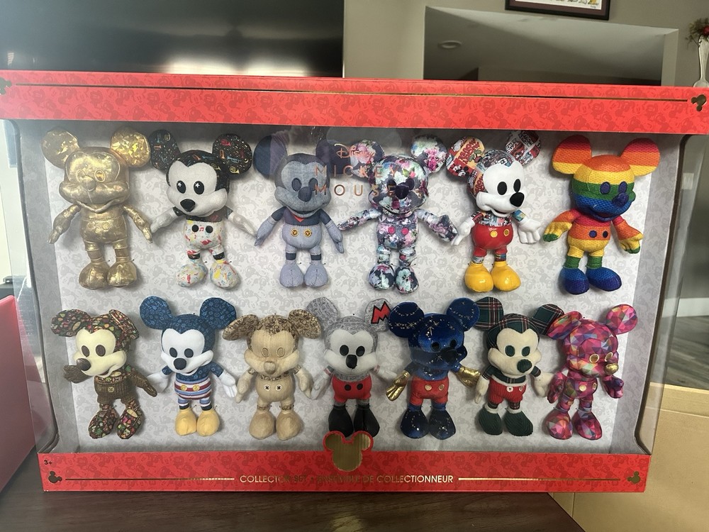 Disney Year of the Mouse Limited Edition Mickey Mouse Collector Small Plush Set