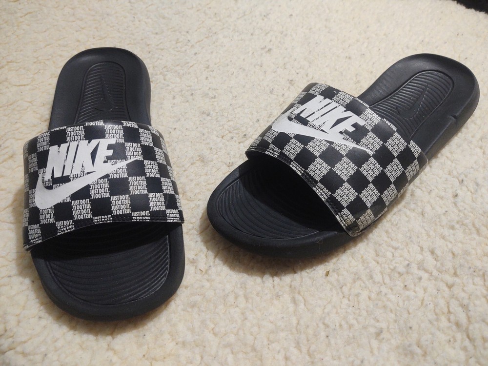 Nike Men's Victori One Slides Sandals Black and White CN9678-004 Size 10