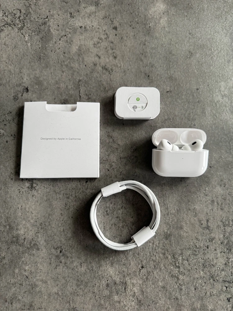 Apple AirPods Pro 2 with MagSafe & USB-C Wireless Charging Case in White