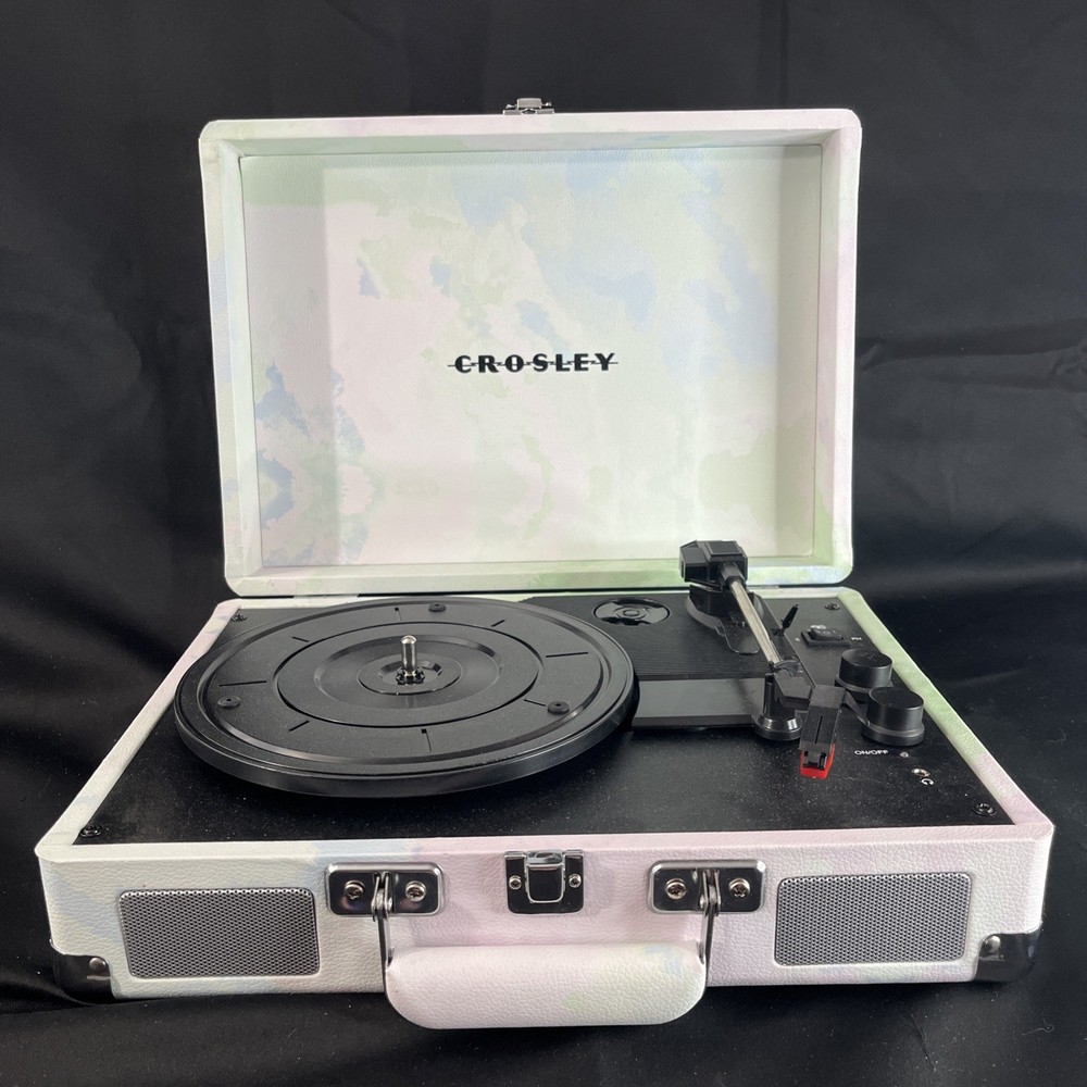 Crosley Cruiser Plus Green 3-Speed Bluetooth Suitcase Turntable Vintage Style