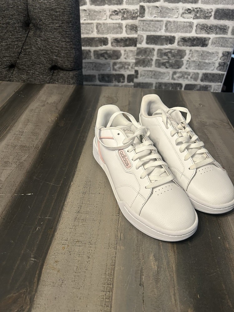 Women’s Adidas Size 9 1/2  White