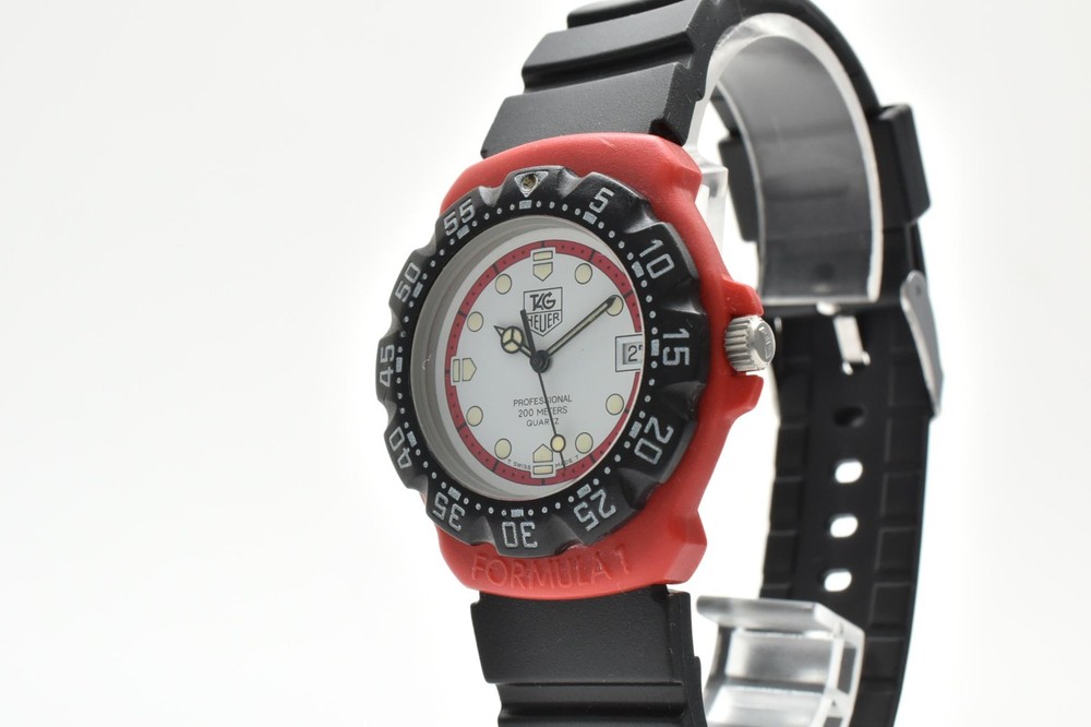 [Near Mint] TAG Heuer Formula 1 385.513/1 Red White Dial 35mm Quartz Watch
