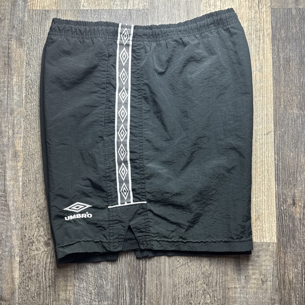 VTG Umbro Tape Logo Graphic Nylon Athletic Soccer Fulbol Shorts Size XL USA