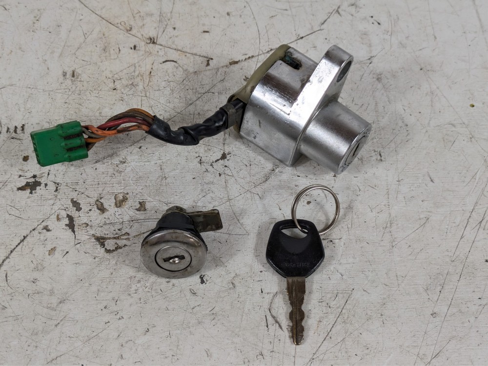 1998 - 2004 Suzuki Intruder VL1500 1500 Ignition Lock Key Set