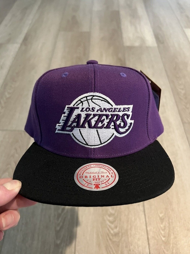 Los Angeles Lakers Mitchell & Ness NBA Paisley UV Purple Snapback Hat NWT
