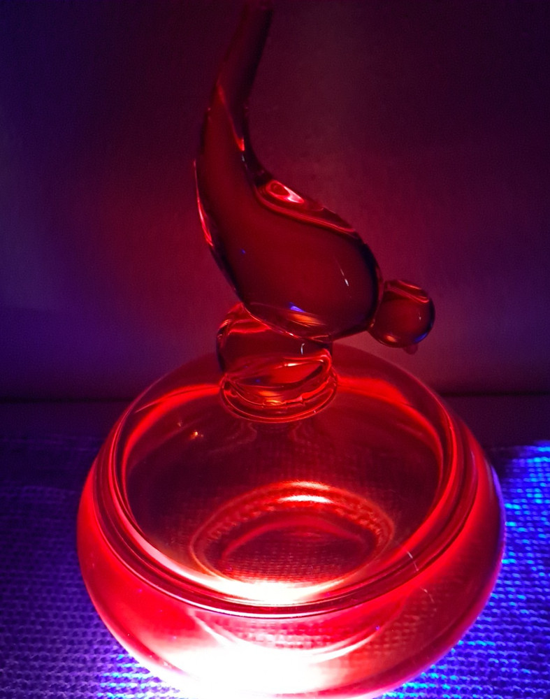 Viking Glass Persimmon Orange Epic Bird Candy Dish UV Glow - Note Tail Chip