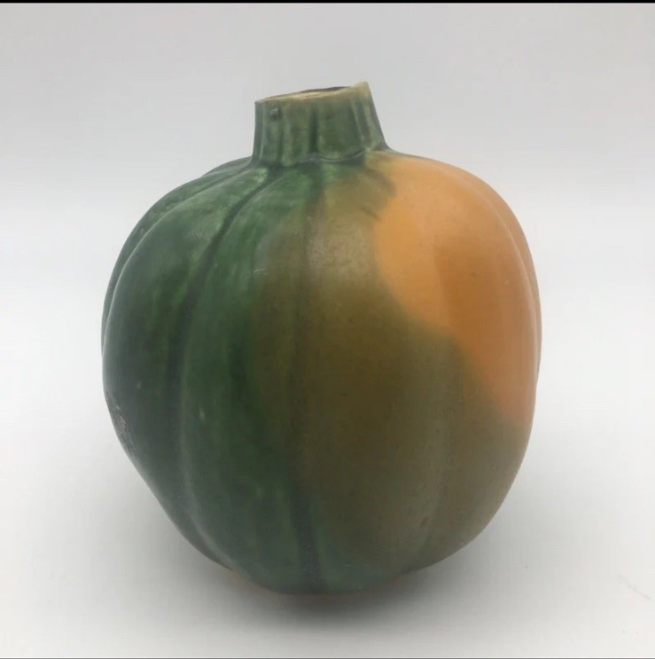 Vintage Patricia Garrett California Studios acorn squash vase Great Impressions