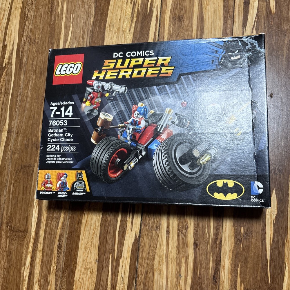 LEGO Batman Gotham City Cycle Chase 76053 New Sealed Super Heroes Set
