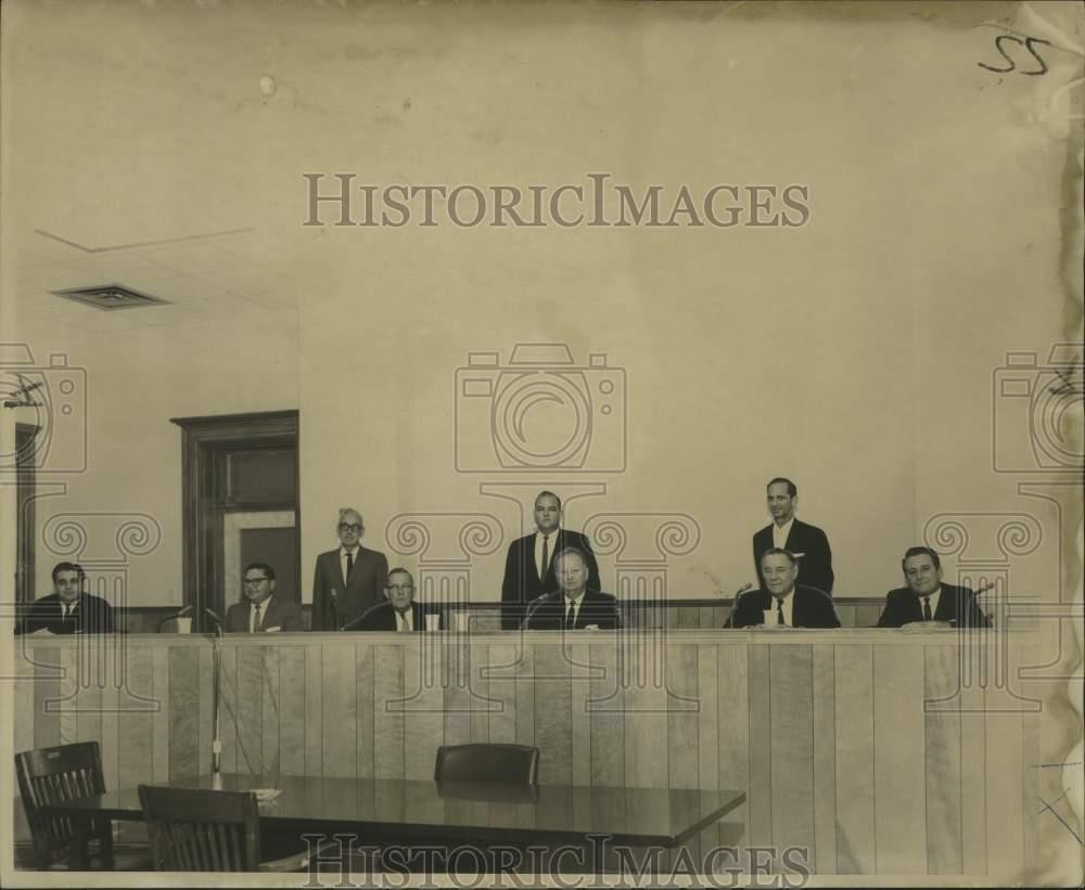 1964 Press Photo Gretna's Board of Alderman's First Meeting in New City Hall