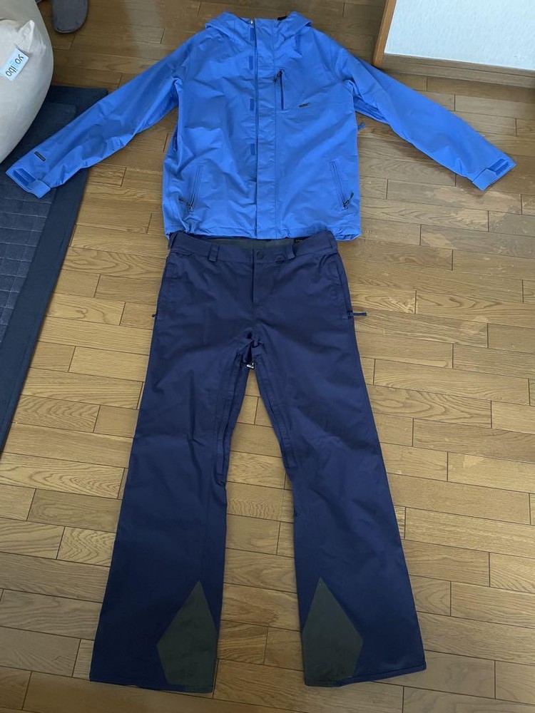 Volcom  GORE-TEX Snowboard Jacket Mens Size L with Pant