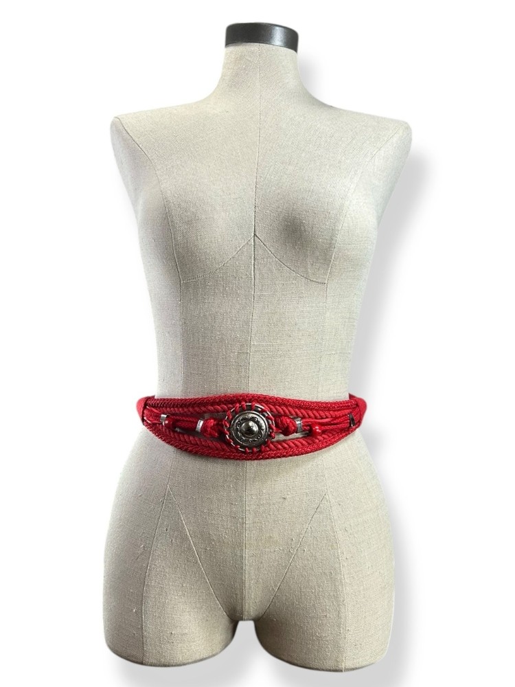 LEATHER SHOP Stretchy Belt Sz M Red Braided Silver Medallion Statement Belt VTG