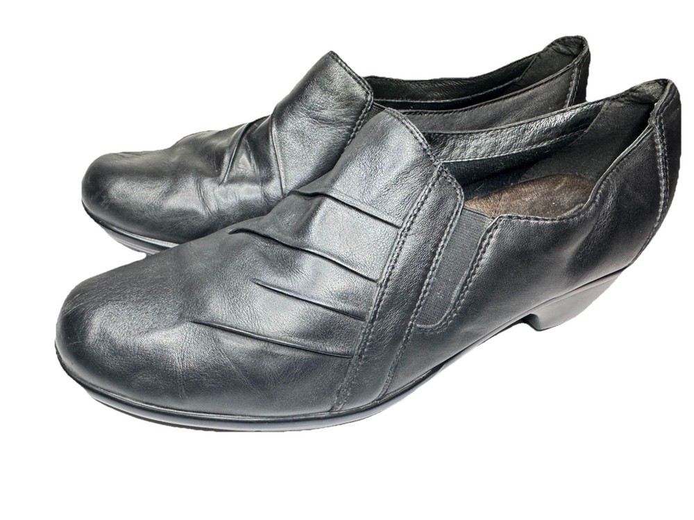Clarks Black Leather Partridge Slip On Loafers with Pleated Heel Womens Size 11