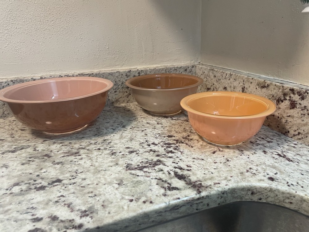 Pyrex Nesting Mixing Bowls Clear Bottom Autumn 3 kitchen bowl 7” 8” 9”READ