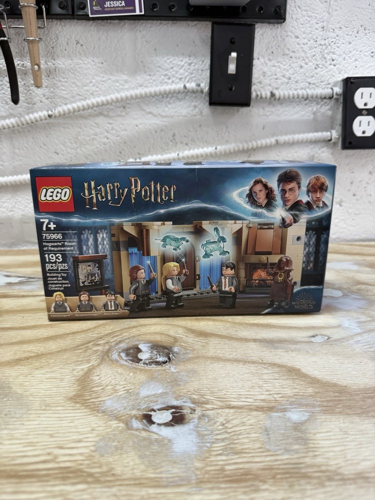 LEGO Harry Potter Hogwarts Room of Requirement 75966 Retired New Sealed Set