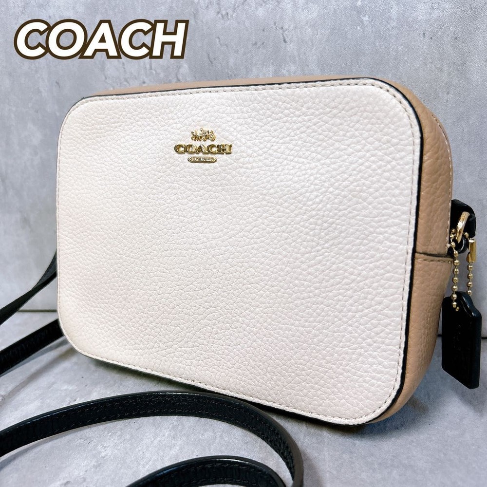 COACH Bicolor Leather Camera Bag in Excellent Condition Shoulder Bag