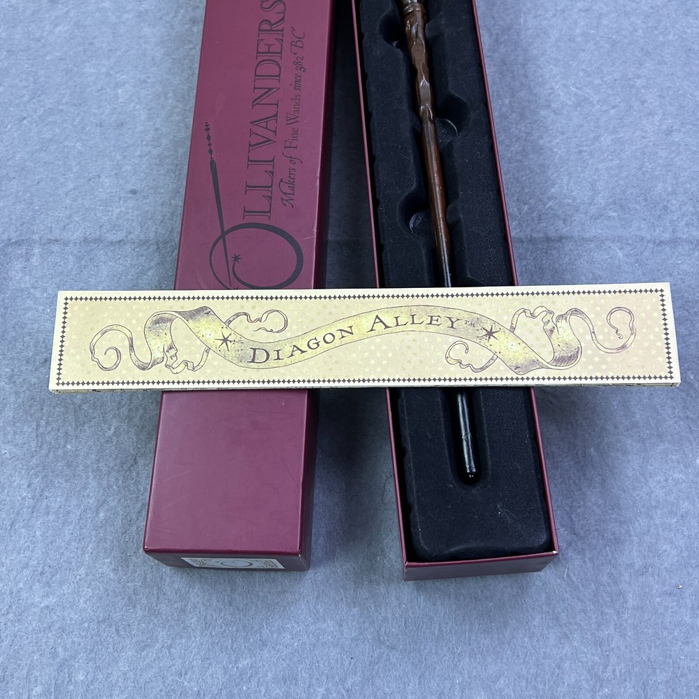 Harry Potter Ollivanders Ivy Wand with Box & Map - Wizarding World Collectible  