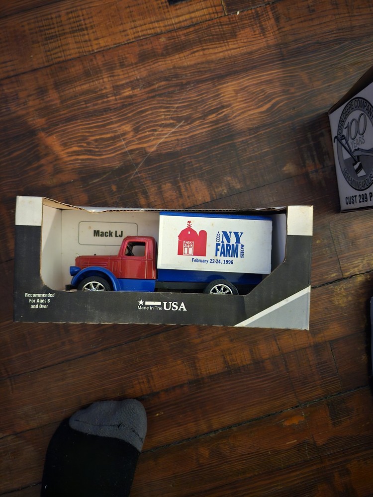 Mack LJ New York Farm Show Truck Feb 22nd Through 24th.  It's  a Bank New In Box