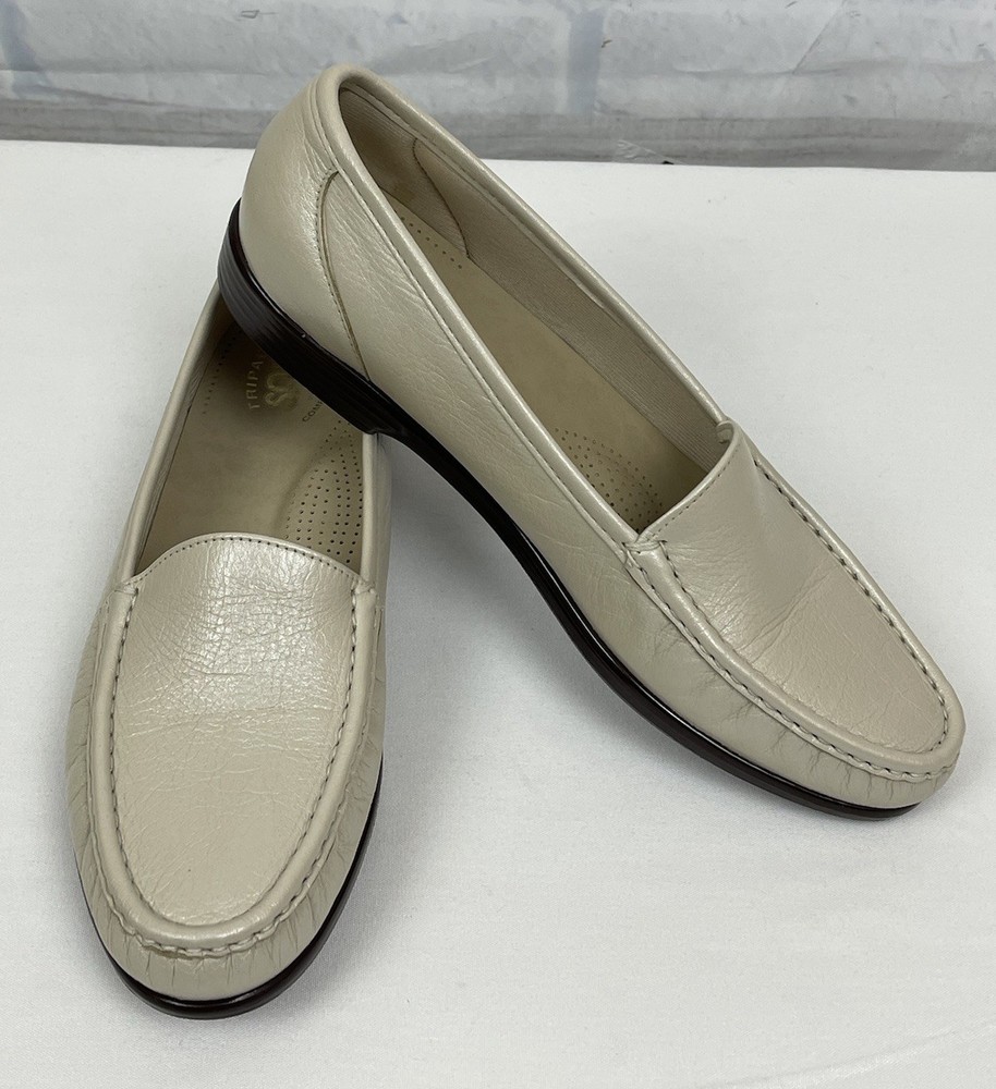NWT SAS Women's Tripad Comfort Slip On Loafer Leather Beige Shoes Size 11 M