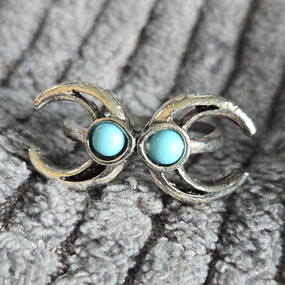 Silver Tone Crescent Moon Ring Turquoise Stones Bohemian Band Size 7 Metal