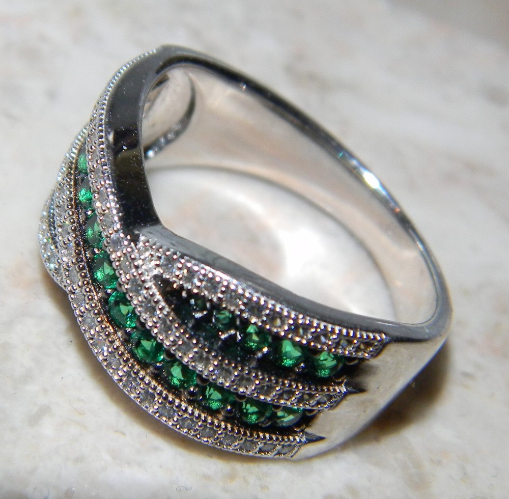 Green Diopside Quartz 925 Sterling Silver Ring Size 9.25