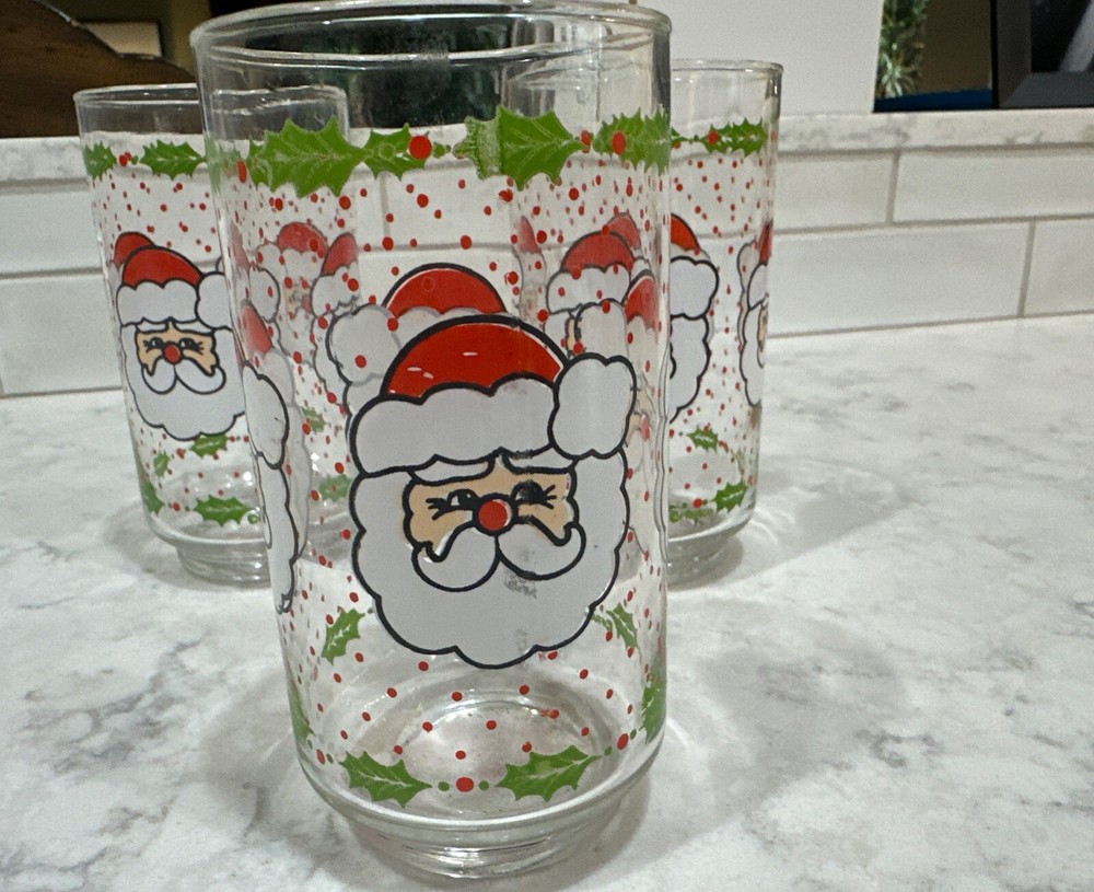 Libbey 70s Christmas Santa With Holly Glassware Set Of Three Vintage