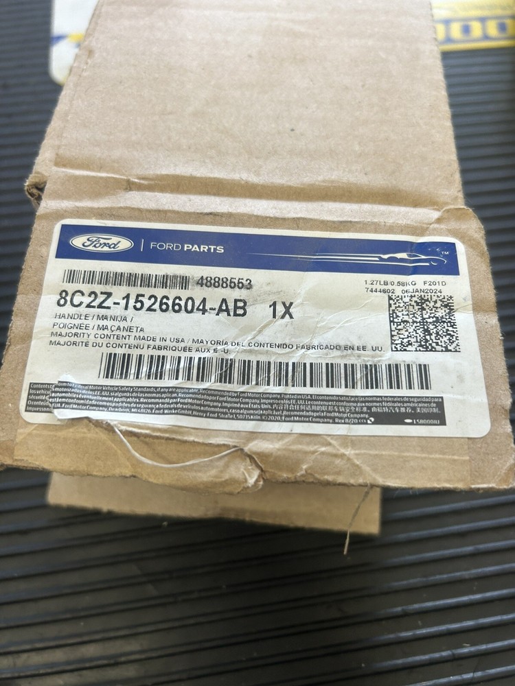 New Ford OEM Right Side Sliding Door Handle 8C2Z-1526604-AB ORIGINAL FORD PARTS