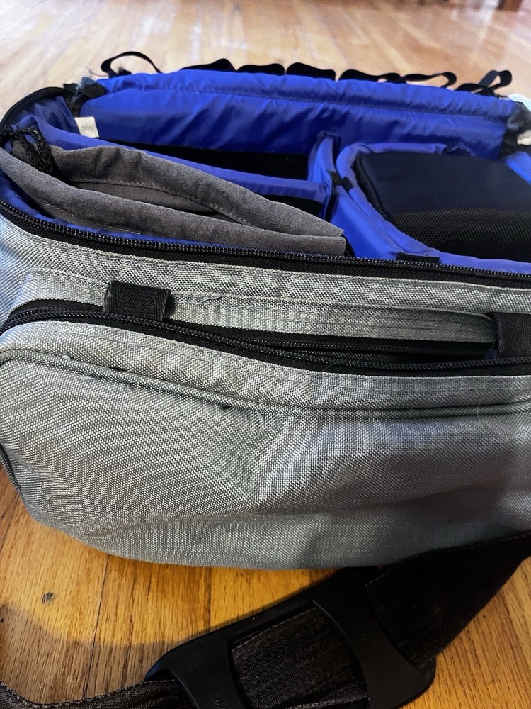 Camera Bag Padded Adjustable Sections Clean Interior And Exterior Zip Pockets