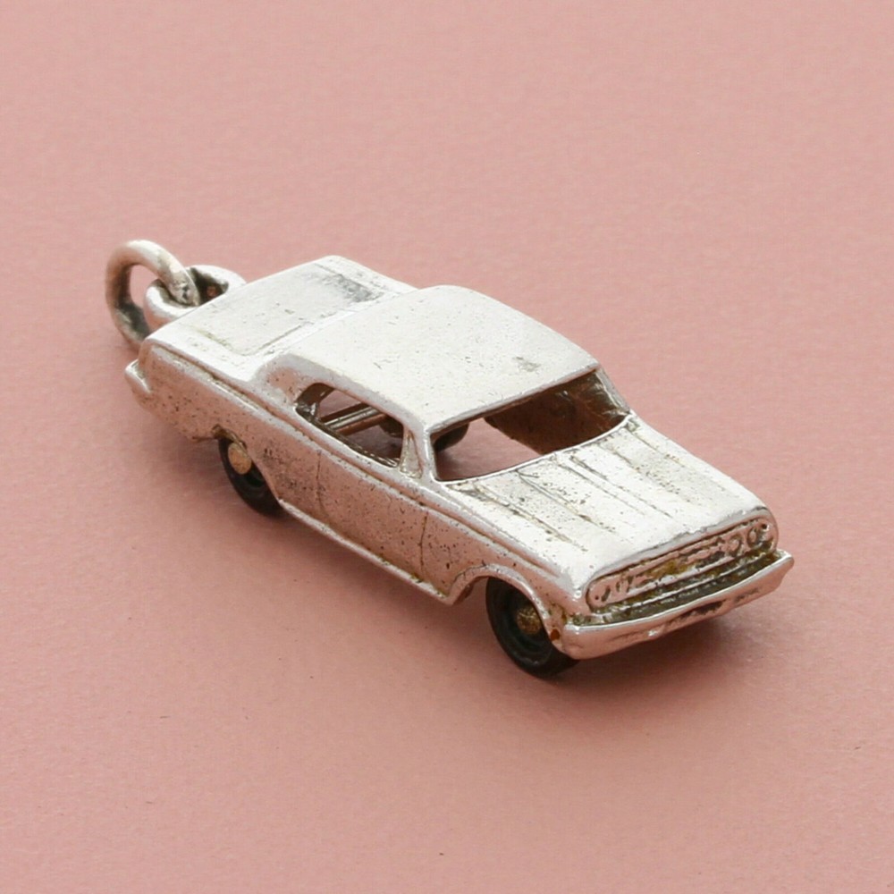 sterling silver vintage 3d classic car (moves) charm