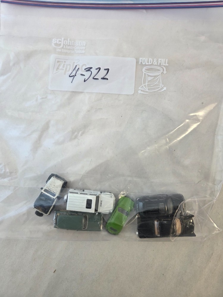 Grab Bag #4-322 HO Scale Cars