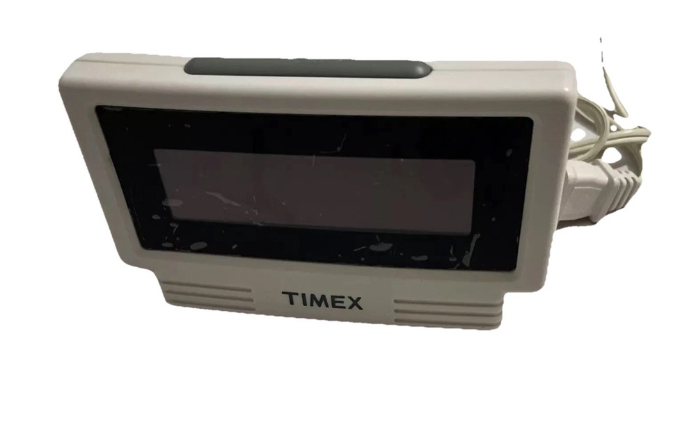 Timex T122NW Digital Alarm Clock with Nature Sounds and Tested Film On Screen