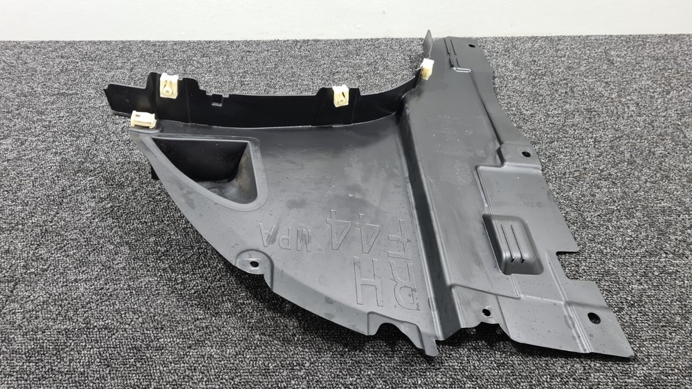 BMW 2 SERIES F44 INNER WING LINER WHEEL HOUSING COVER TRIM 8497244