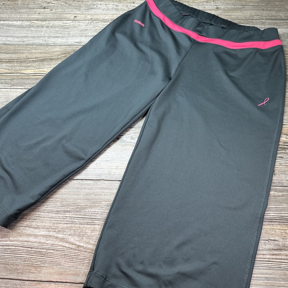 Reebok  Large  3/4 Tights - gray , Tights, Workout pink trim see measurements