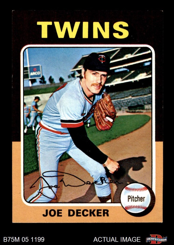 1975 Topps Mini #102 Joe Decker Twins EX/MT Baseball Card