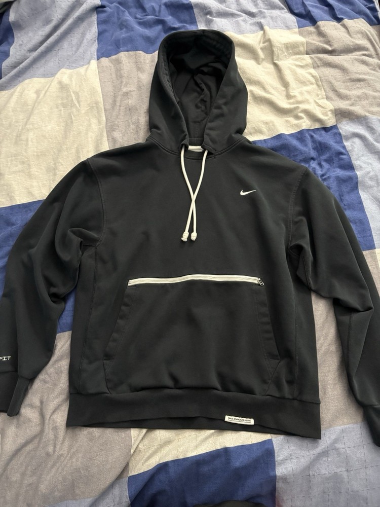 Nike Standard Issue Basketball Pullover Hoodie Black Men Medium