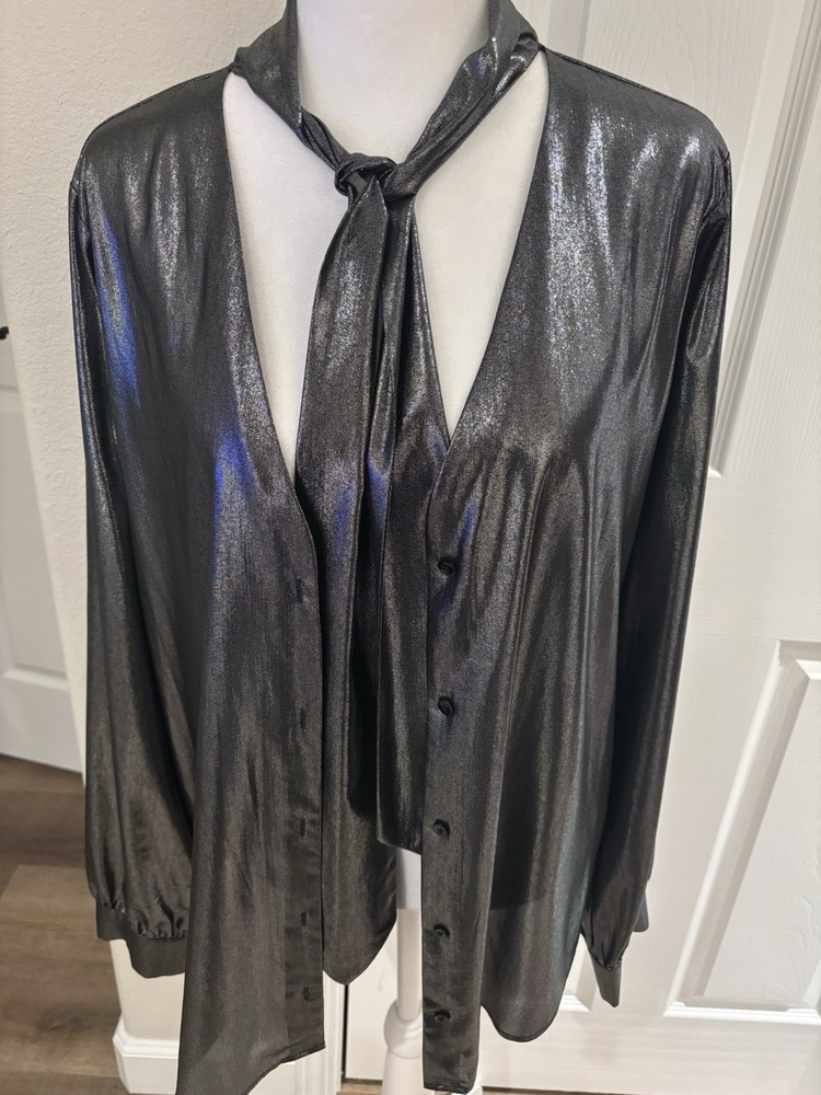 L’AGENCE Shimmer Silver Xl Blouse