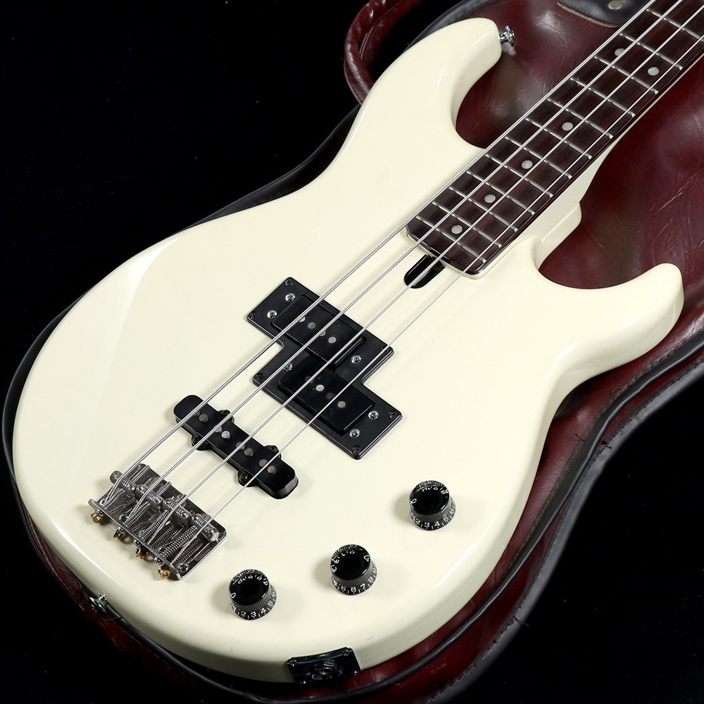 YAMAHA BB V II White Electric Bass Guitar in Good Condition Available for Sale from Japan