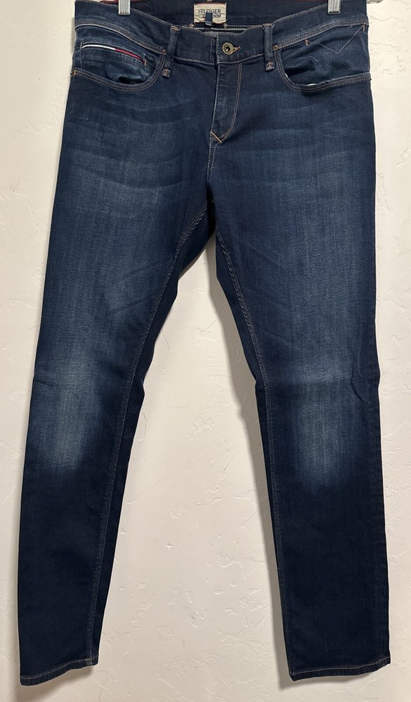 Tommy Hilfiger Men's Straight Leg Medium Wash Blue Jeans Size 33x32