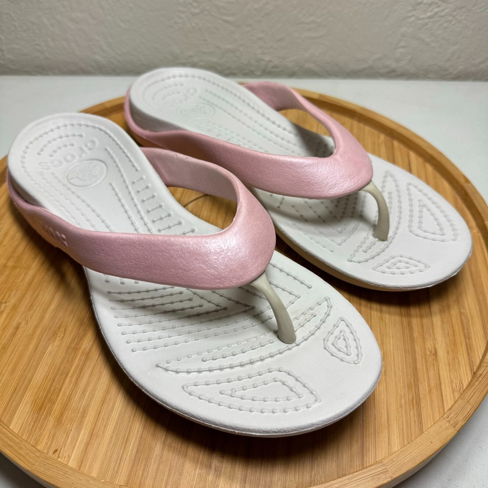 Crocs Capri V Flip Flop Sandals 9 Pink Gray Thong Comfort Beach Pool Resortwear