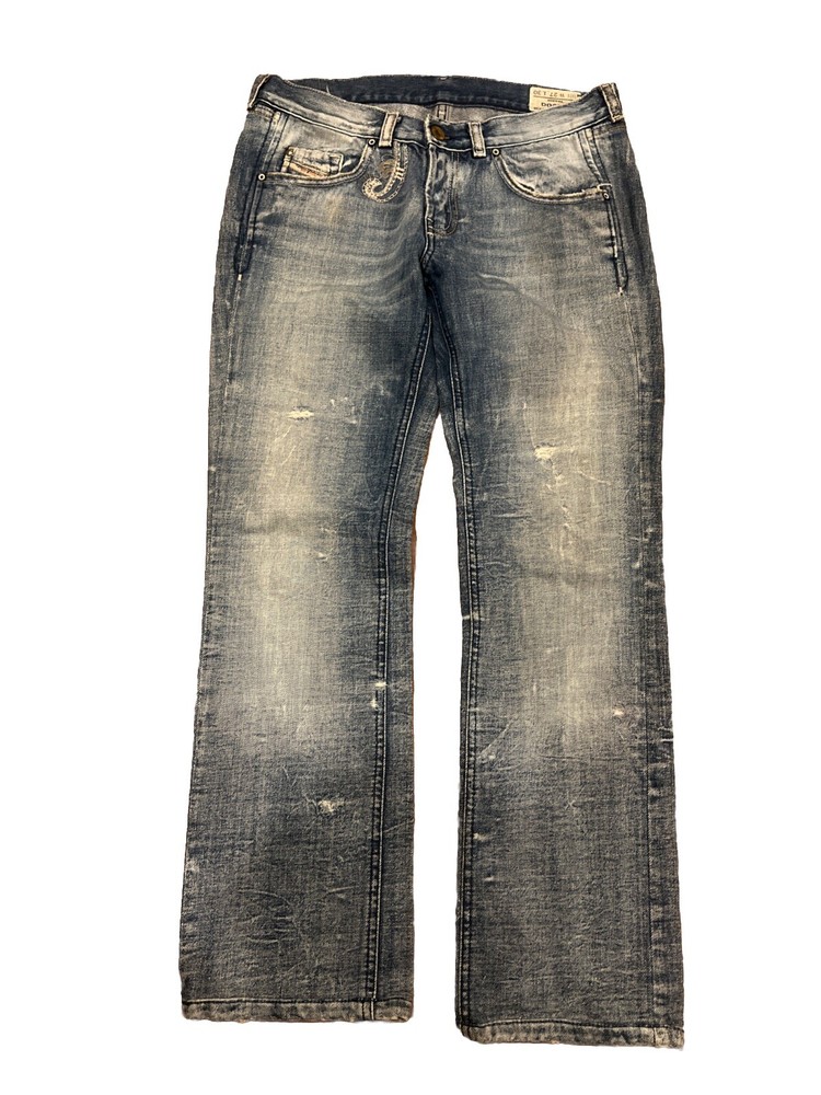 Diesel Doozy women's straight leg stretch denim Jeans Tag 27W / 30L
