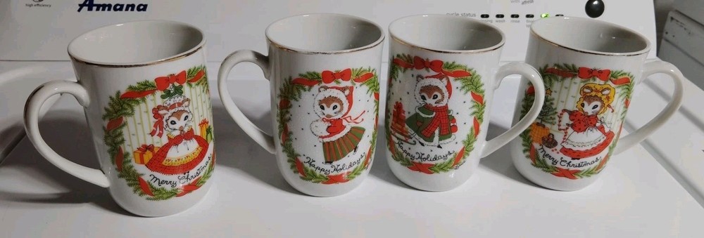Vintage Christmas Mice Coffee Cups Set Of Four CUTE