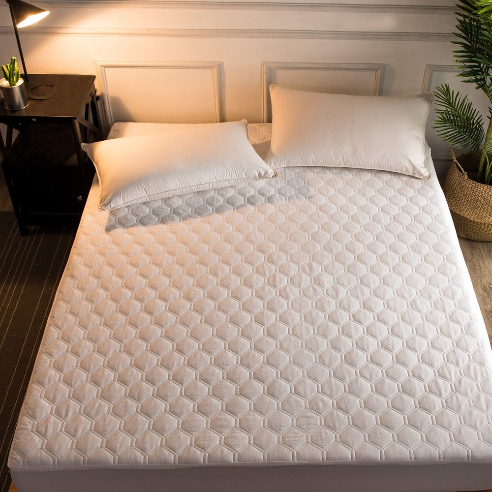 Hani Minna Premium Quilted Fitted Mattress Pad Protector with Natural Combe Cotton