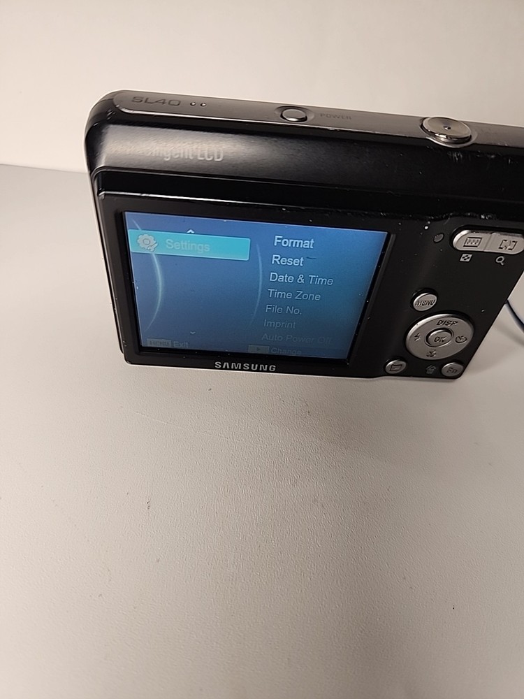Samsung Digimax SL40 12.2MP Digital Camera - Black