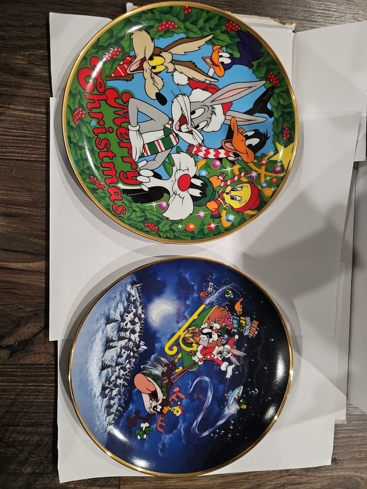 Franklin Mint Looney Tunes Christmas Santa Collectible Numbered Plates