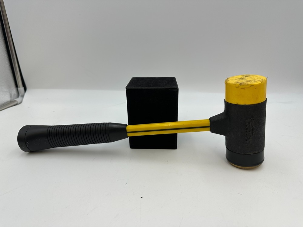 Nupla Dead Blow Hammer Non Spark With Plastic Handle