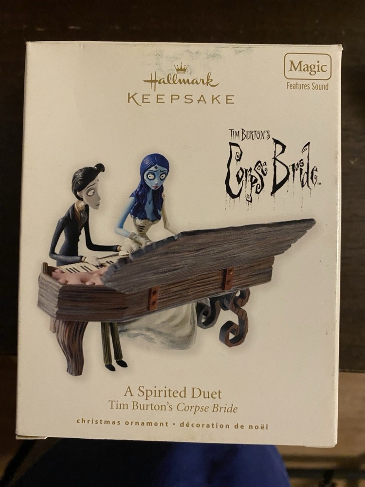 Tim Burton Corpse Bride Hallmark Ornament 2010 Victor and Emily Duet