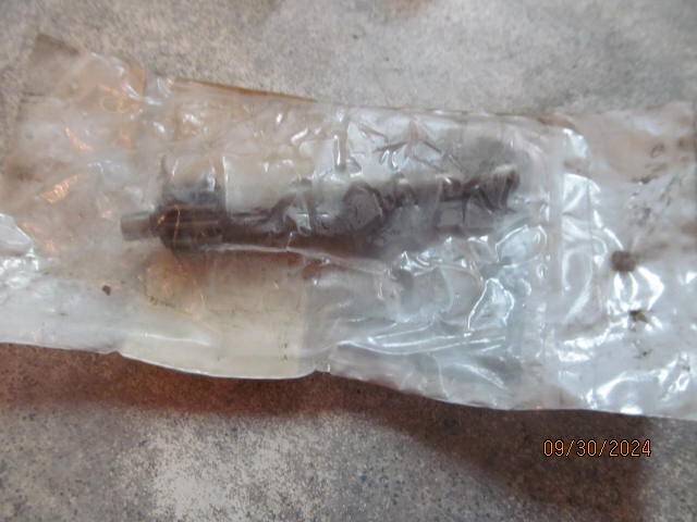 International 295621C1 GEAR SPEEDOMETER DRIVEN NOS OEM  in factory sealed pack