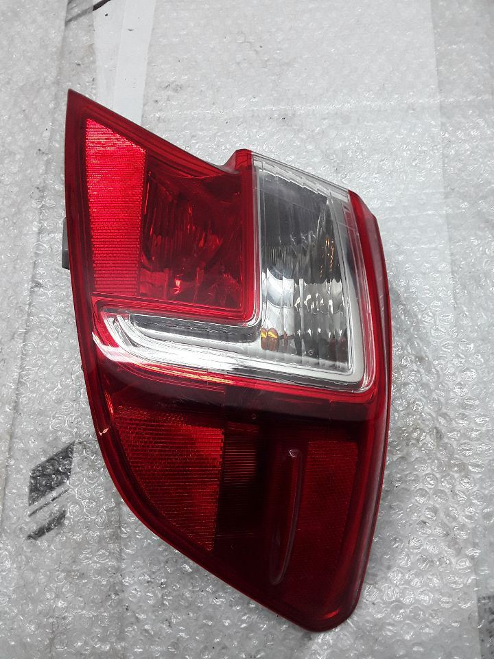 12-14 Toyota Camry RH Passenger Tail Light Lamp Quarter Panel 500-4-TP