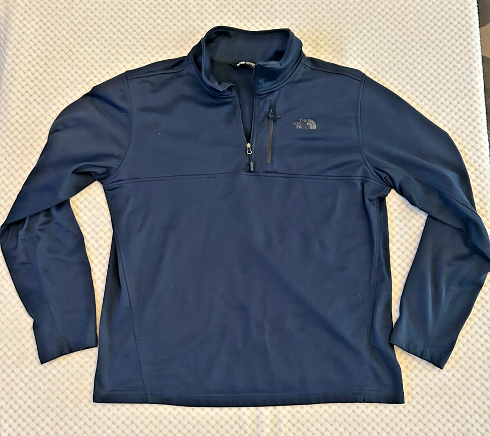 The North Face Men's 1/4 zip pullover - Large - Blue