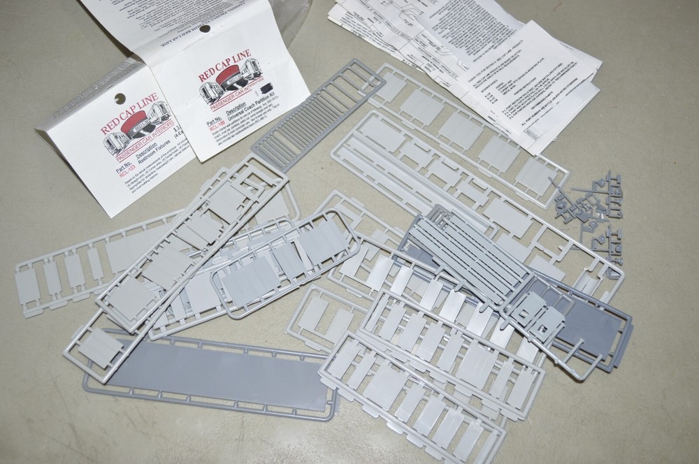 HO scale Red Cap Line passenger car interior parts lot set partition wall floor